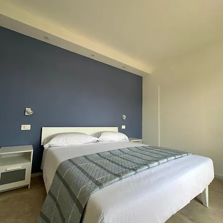 Homestay Viola Rooms, A 200mt Dalla Di